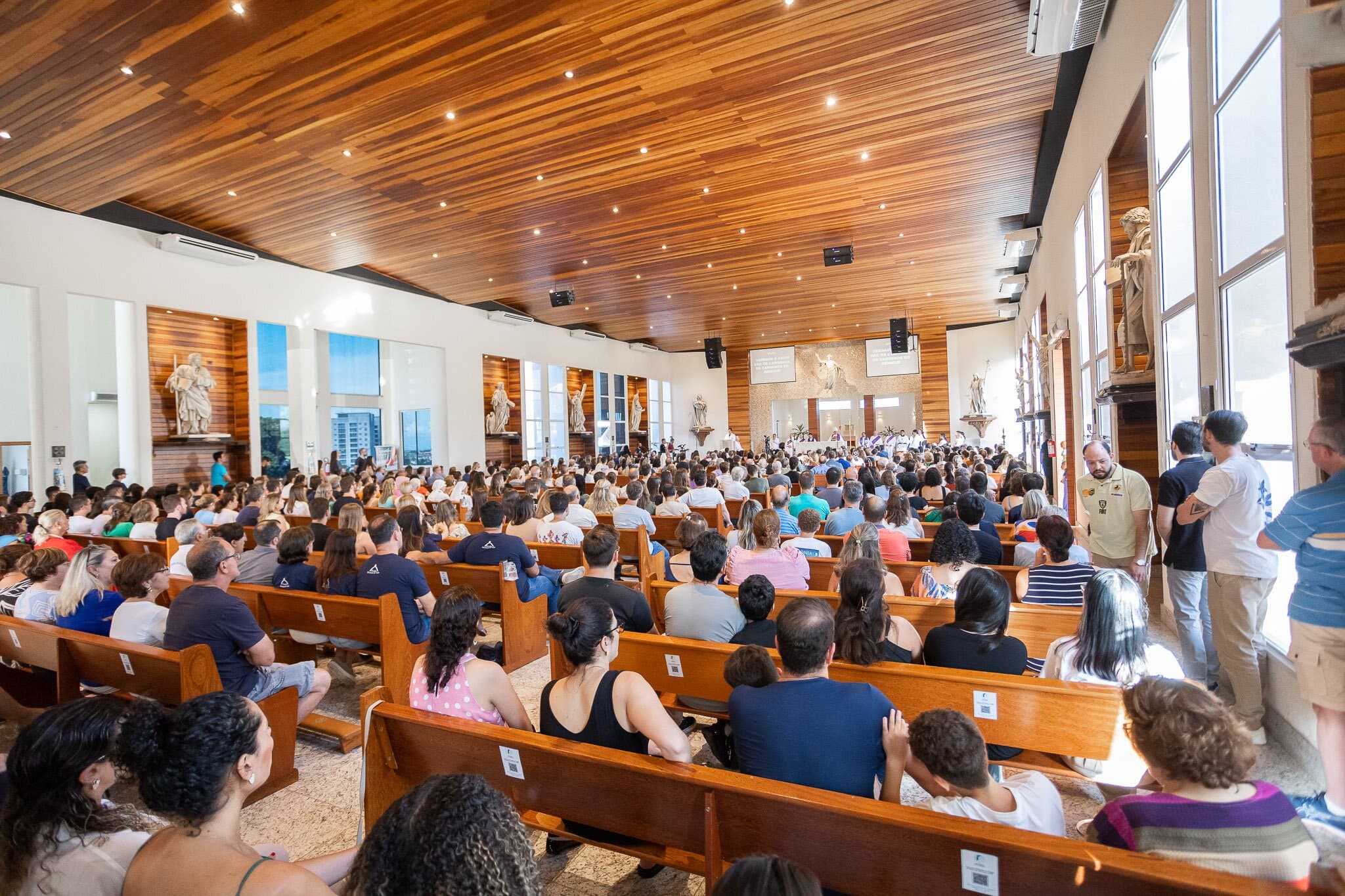 Paróquia Mãe da Divina Providência - Londrina